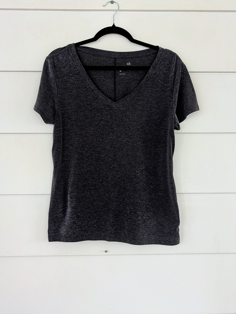 GAP GapFit Breathe Women's V-Neck Short Sleeve Tee, Dark Navy, M